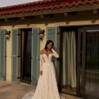 Etian pearl corset wedding dress with sweetheart neckline